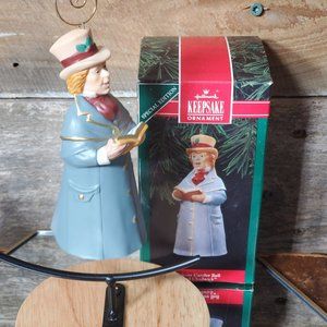 1992 HallMark Keepsake Ornament Dickens Caroler Bell Lord Chadwick
